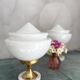 Lampe mid century avec opaline soucoupe blanche