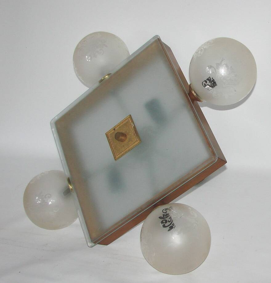 Mid-century vintage chandelier, 1950s, brass, wood and frosted glass, 4x E1