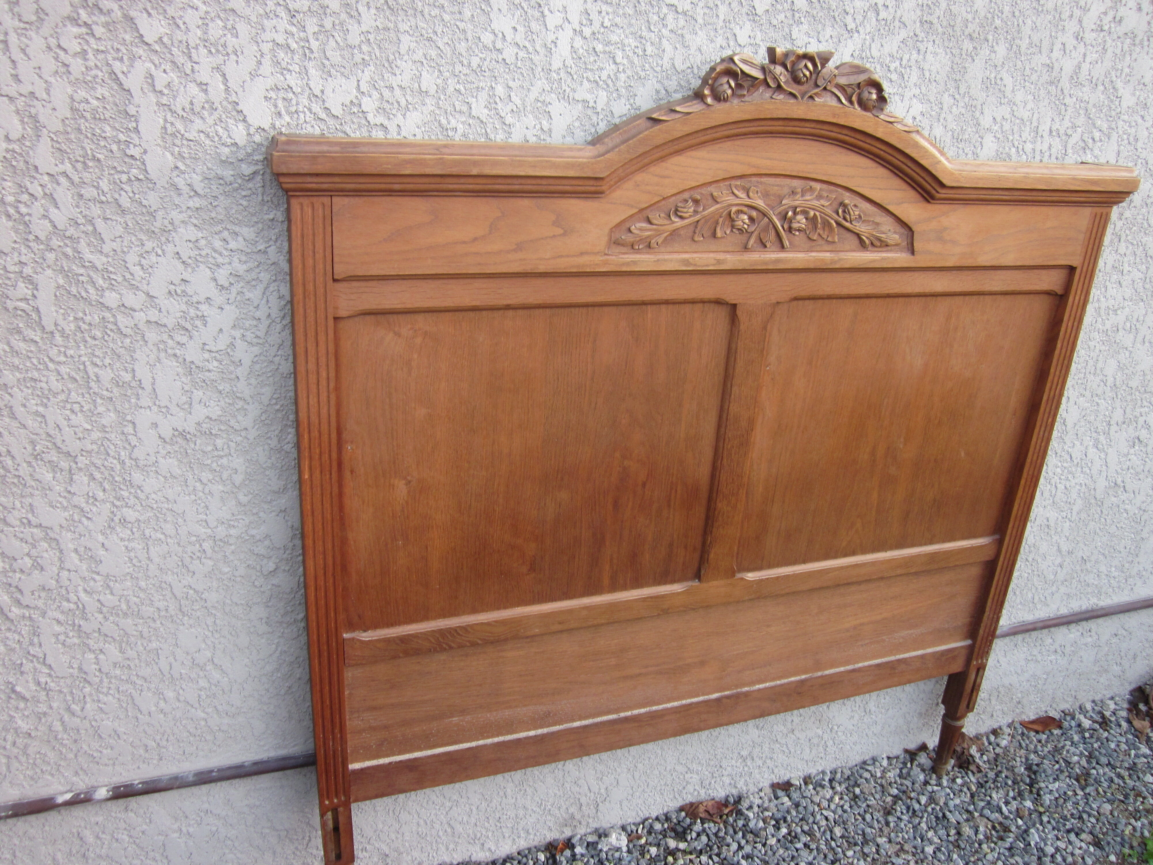 Bed head of the 20s and 30s