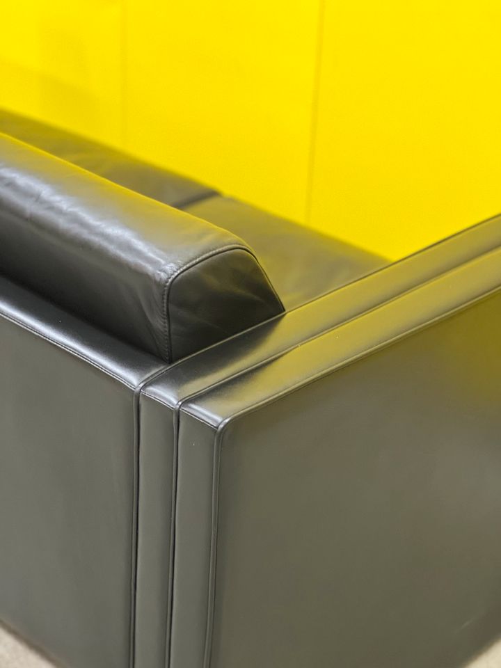 Walter Knoll Studio Line Series black leather 2 seater sofa designed by Jürgen Lange