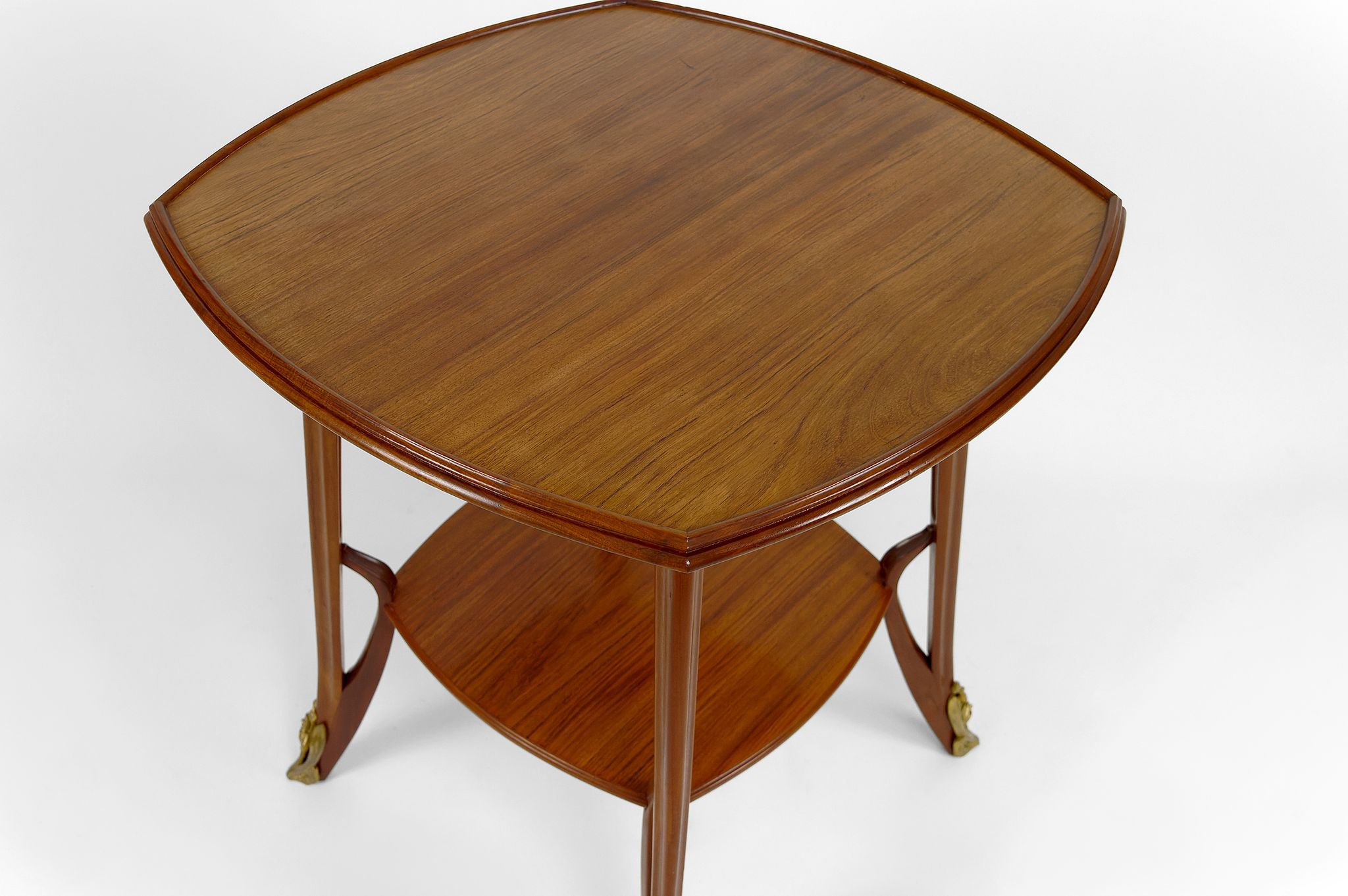 Pedestal table "Olga" by Louis Majorelle in mahogany, France, circa 1900