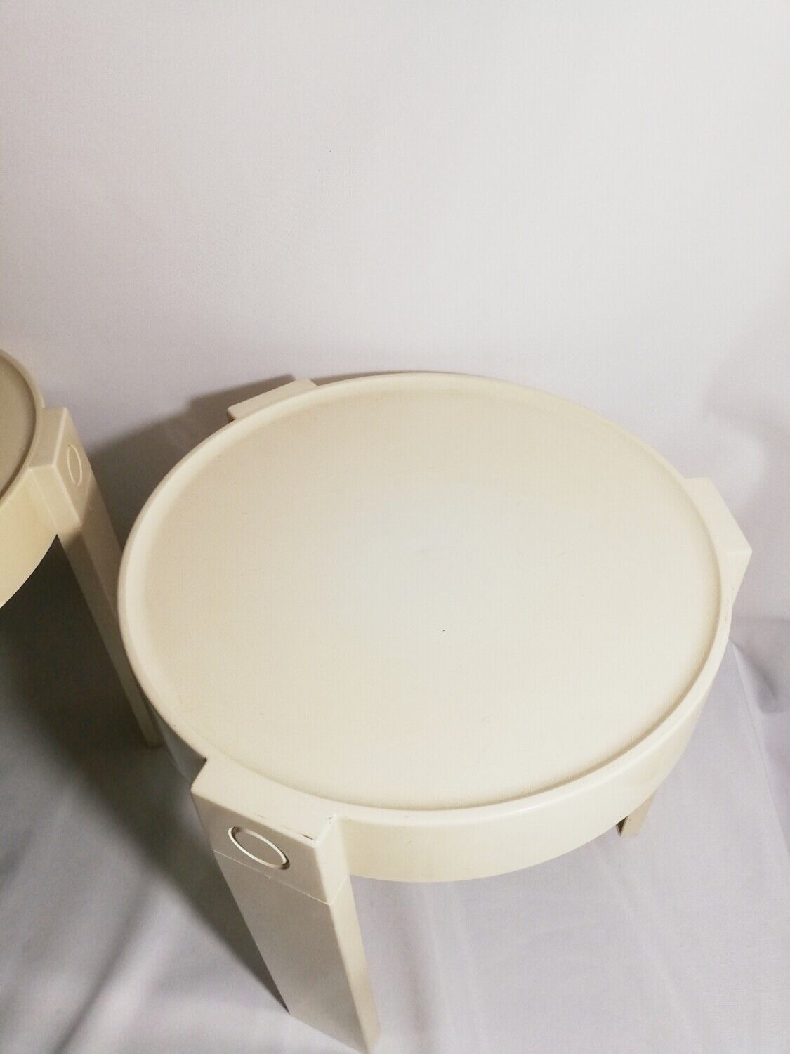 Set of 3 trundle tables 70s