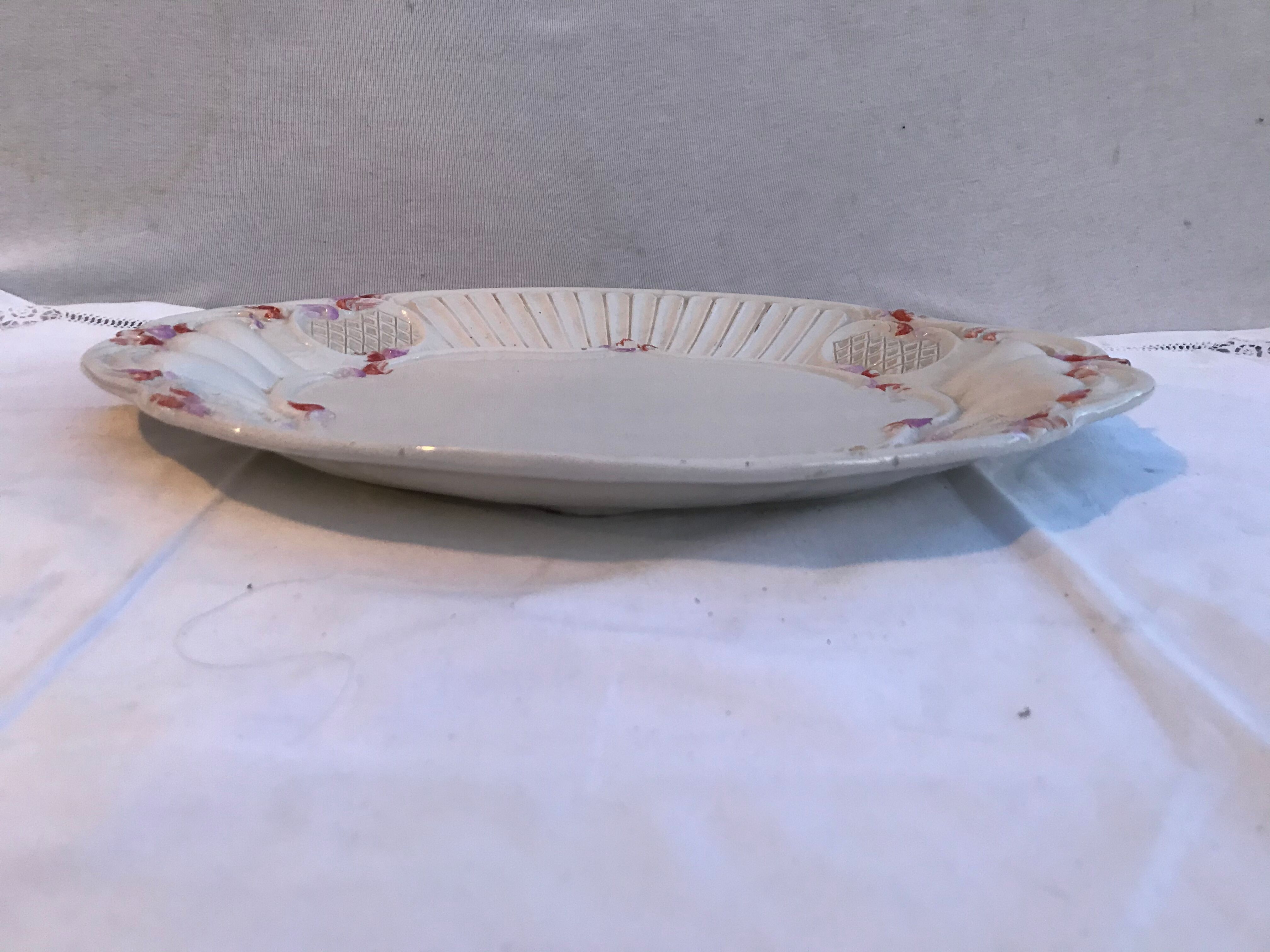 Former ceramic plate white decor red vintage