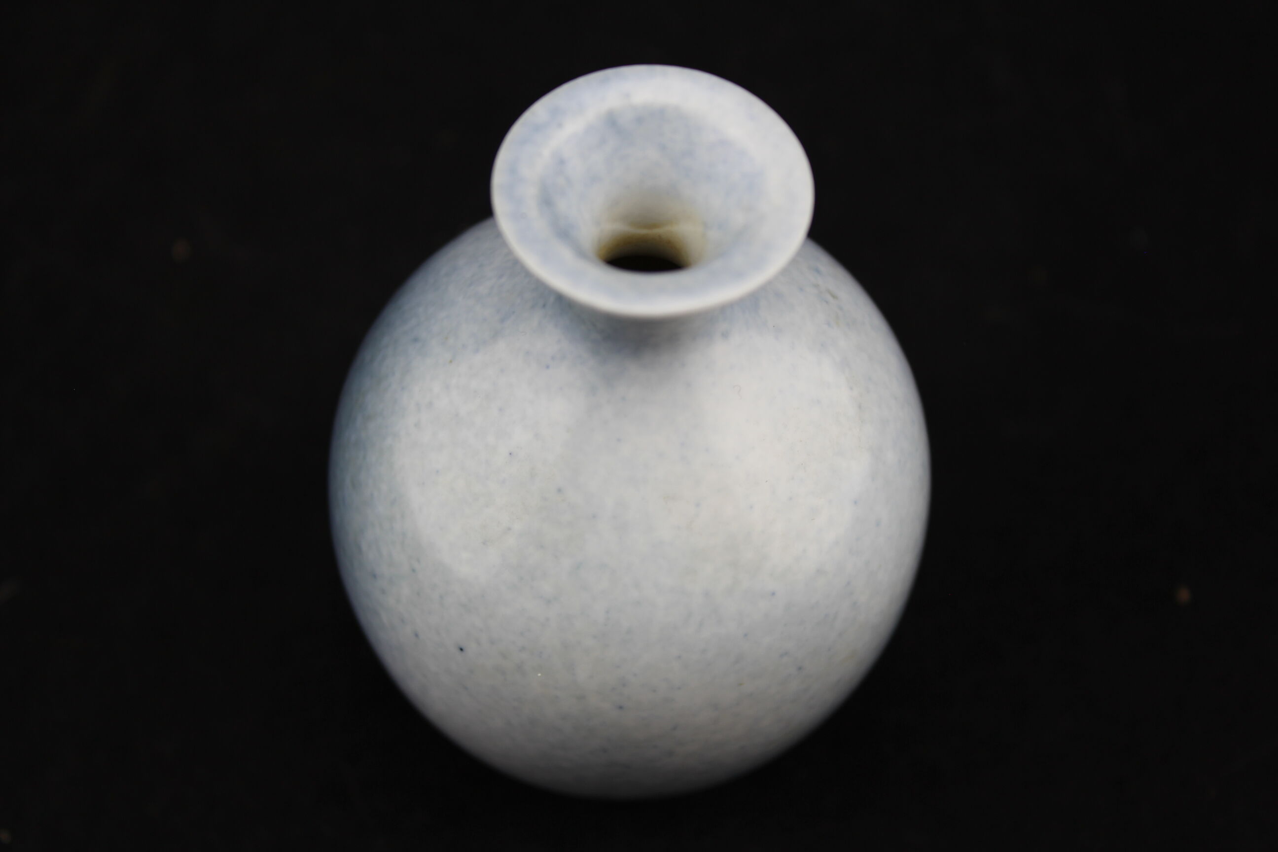 Virebent China, miniature vase
