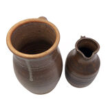 Deux carafes en grès anciennes