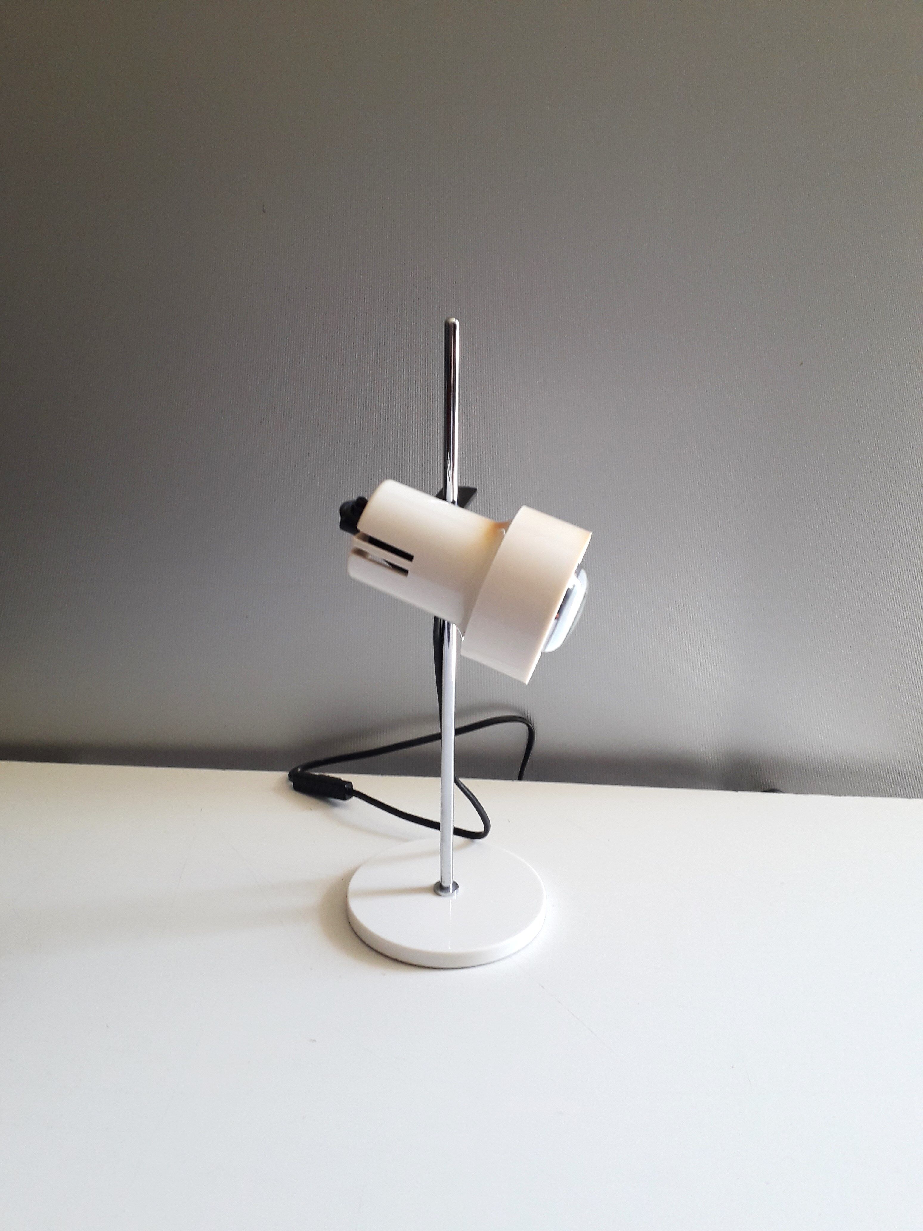 Vintage desk lamp - adjustable assembler - 1970