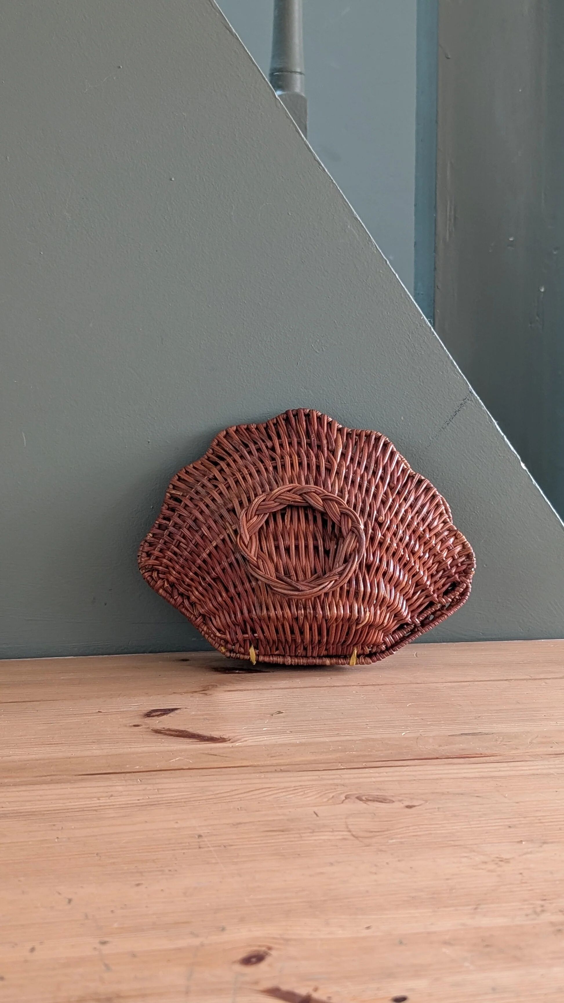 Boîte coquillage vintage en osier tressé