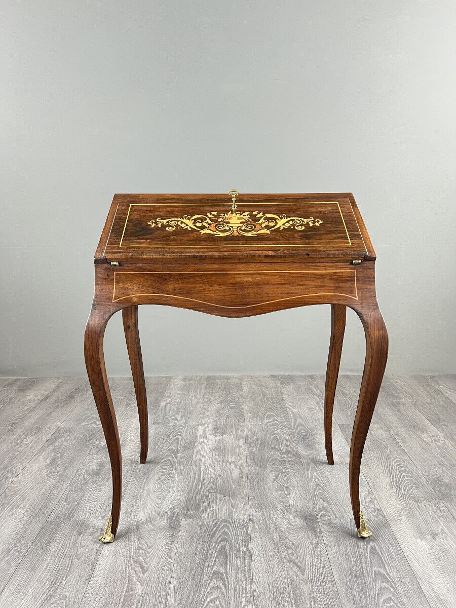 Secretary with a drop-down front in marquetry, Louis XV style, 19th century.