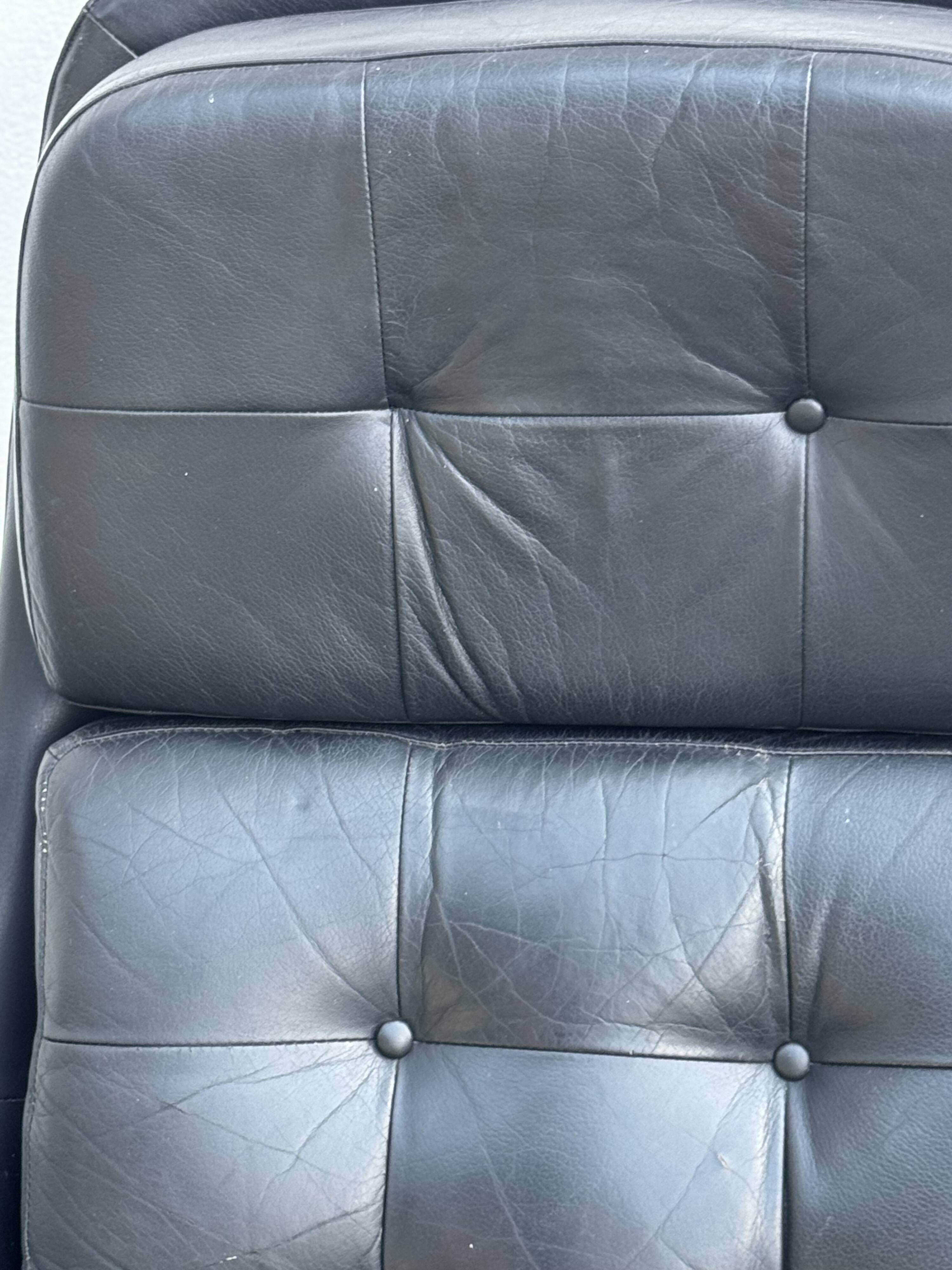 Fauteuil pivotant vintage Bramia avec repose-pieds