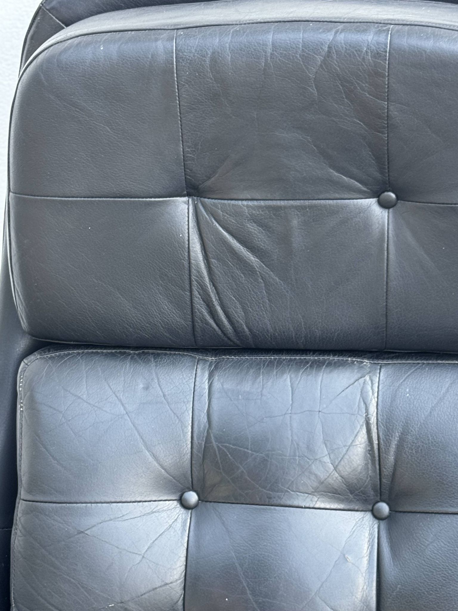 Fauteuil pivotant vintage Bramia avec repose-pieds
