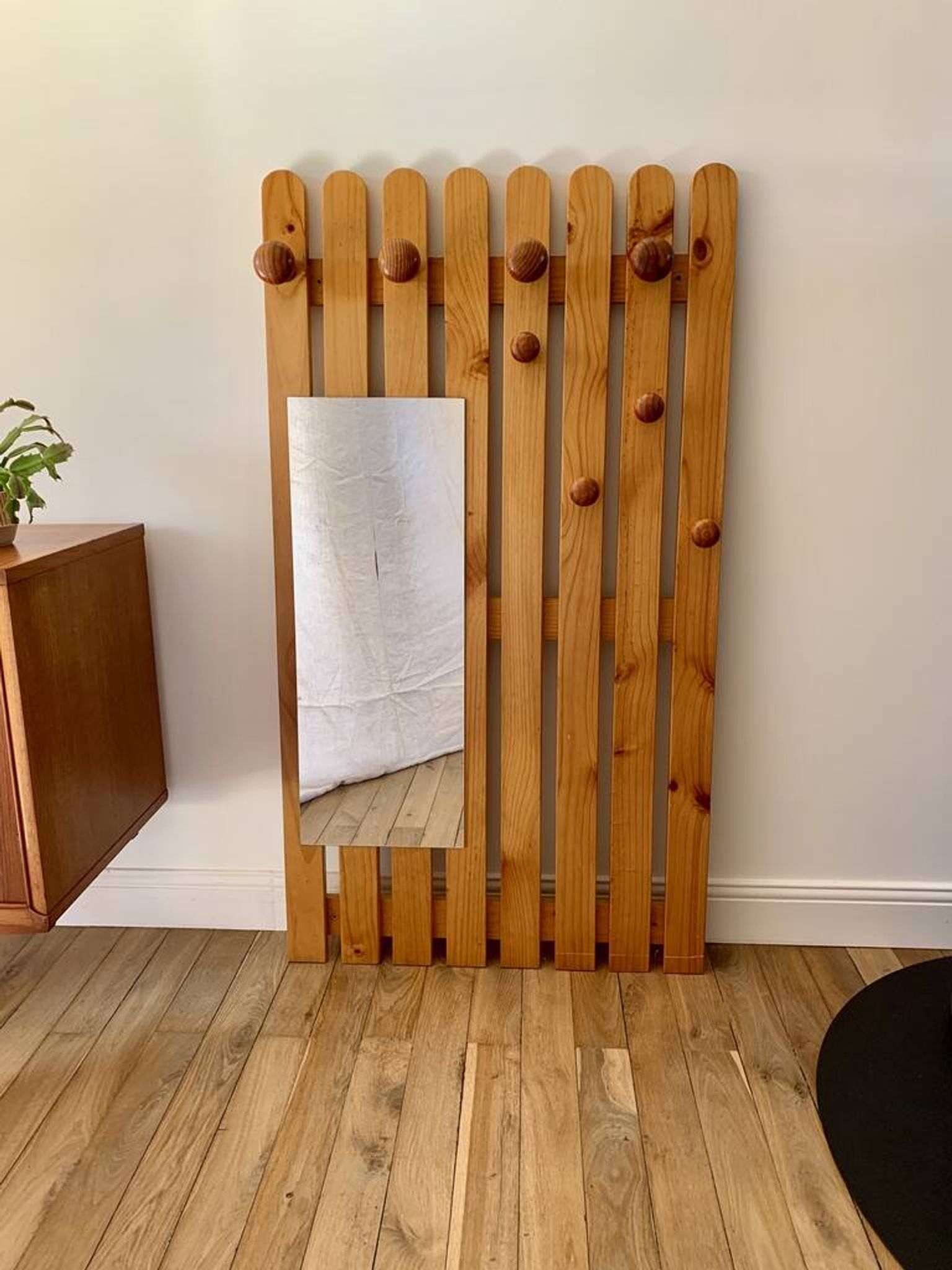 cloakroom coat rack mirror in blond pine 70s-80s