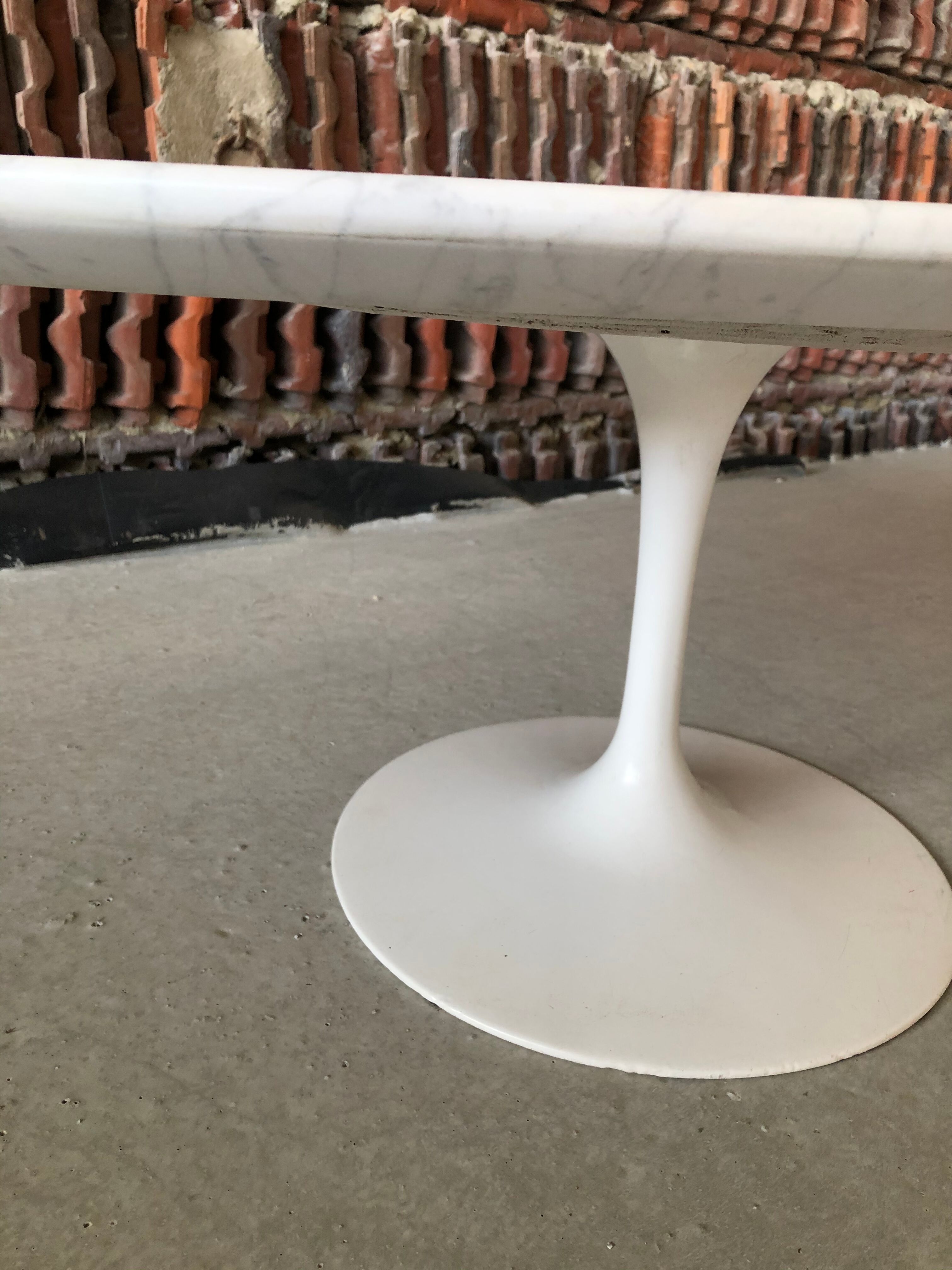 Coffee table by Saarinen Eero for Knoll 1960