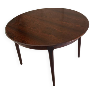 Round rosewood table with extension