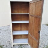 Vintage parisian bonnetière