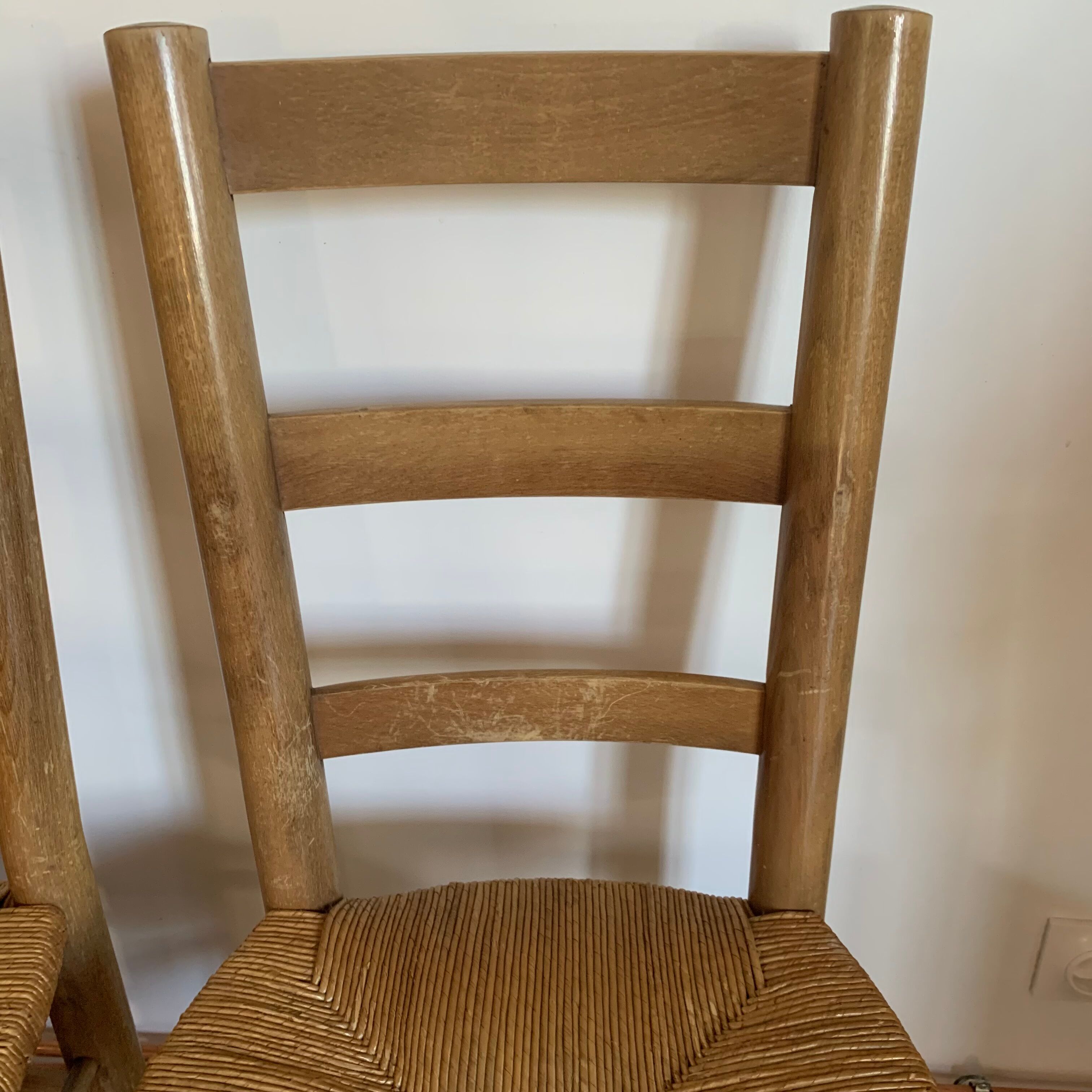 Set of four mulched chairs