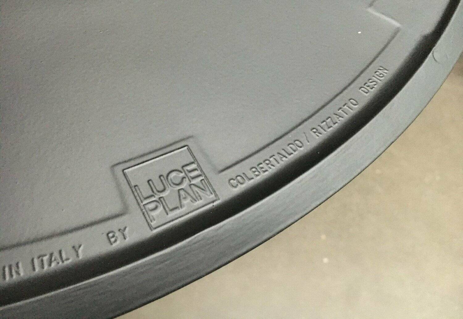 Postmodern Italian wall lamps model Piatto D9 by Sandro Colbertaldo and Paolo Rizzatto for Luceplan, set of 2.