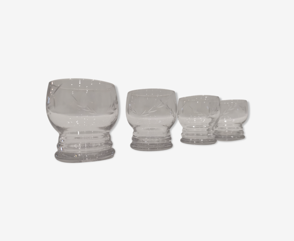 4 petits verres à liqueur forme boule gravé" épi de blé "