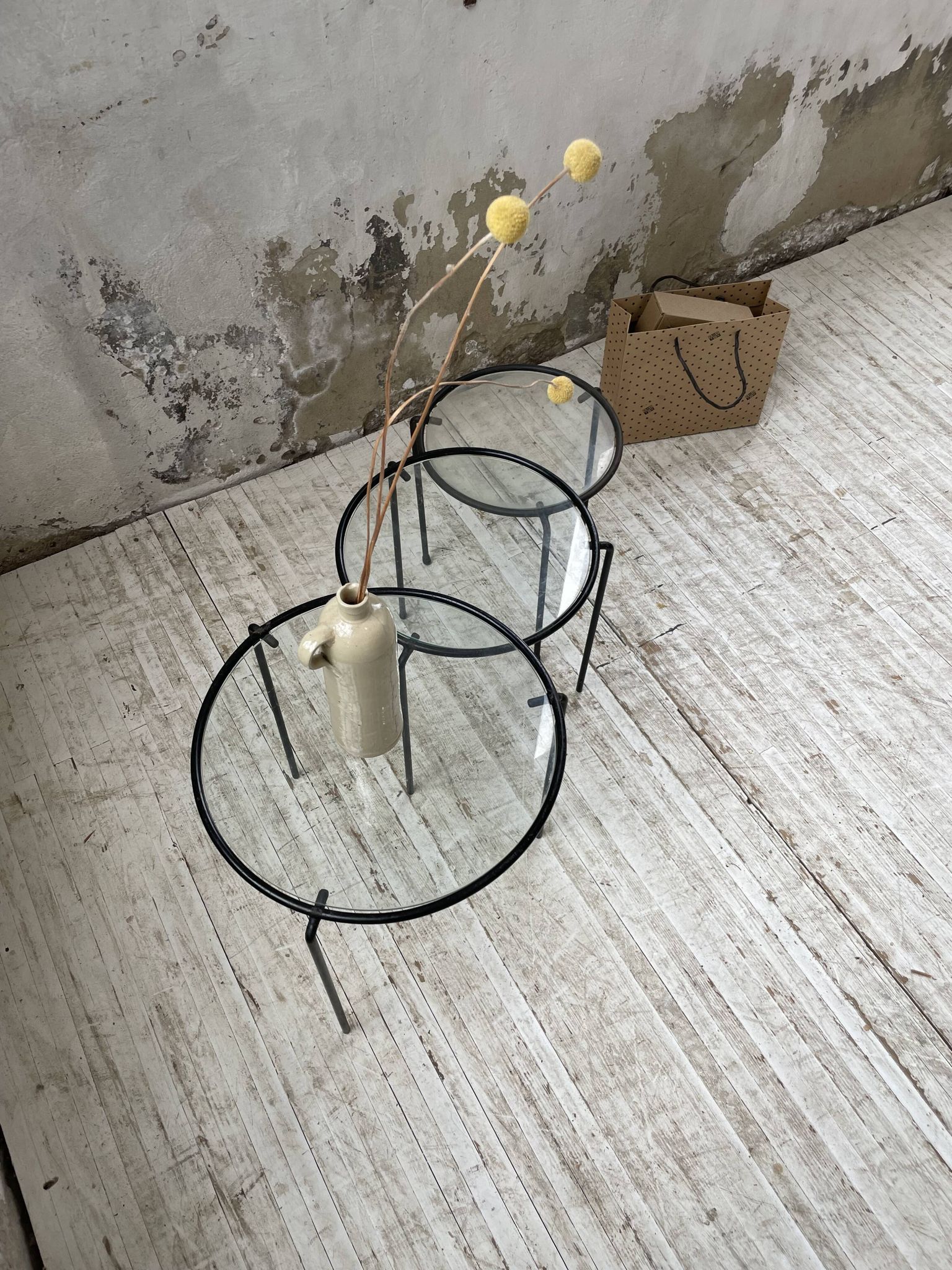 Tables basses gigogne métal et verre années 50