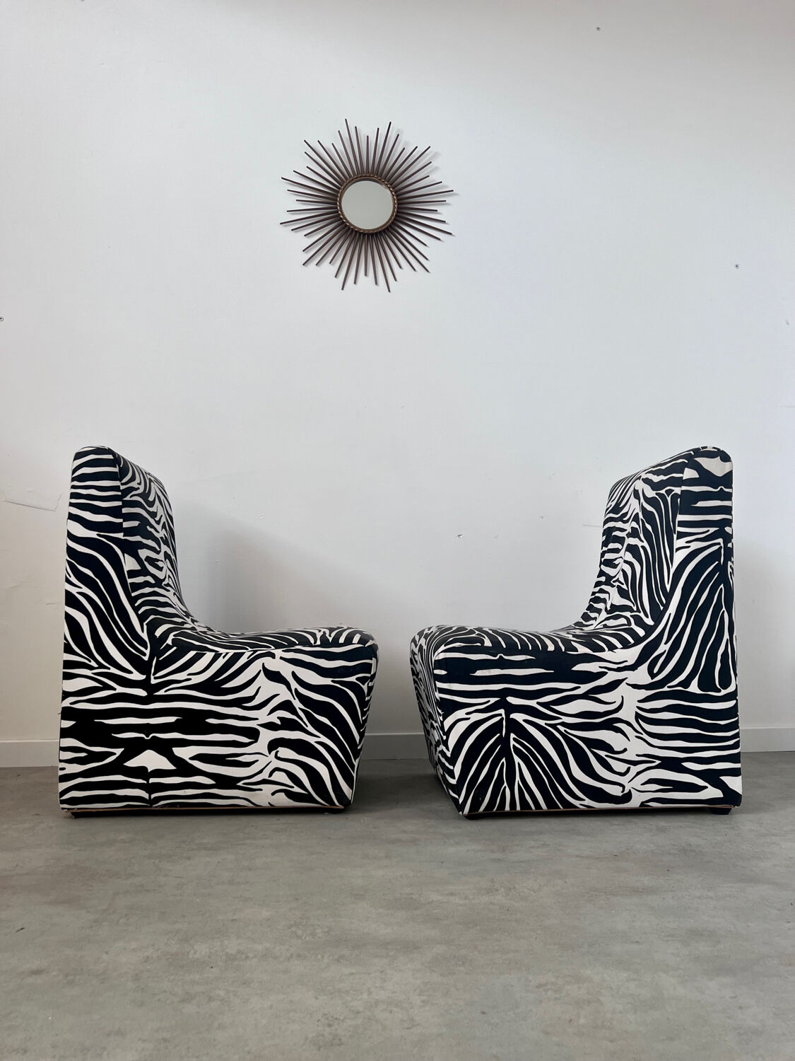 Lot 2 armchairs heating vintage zebra / design 70s