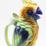 Parrot carafe in dabbling