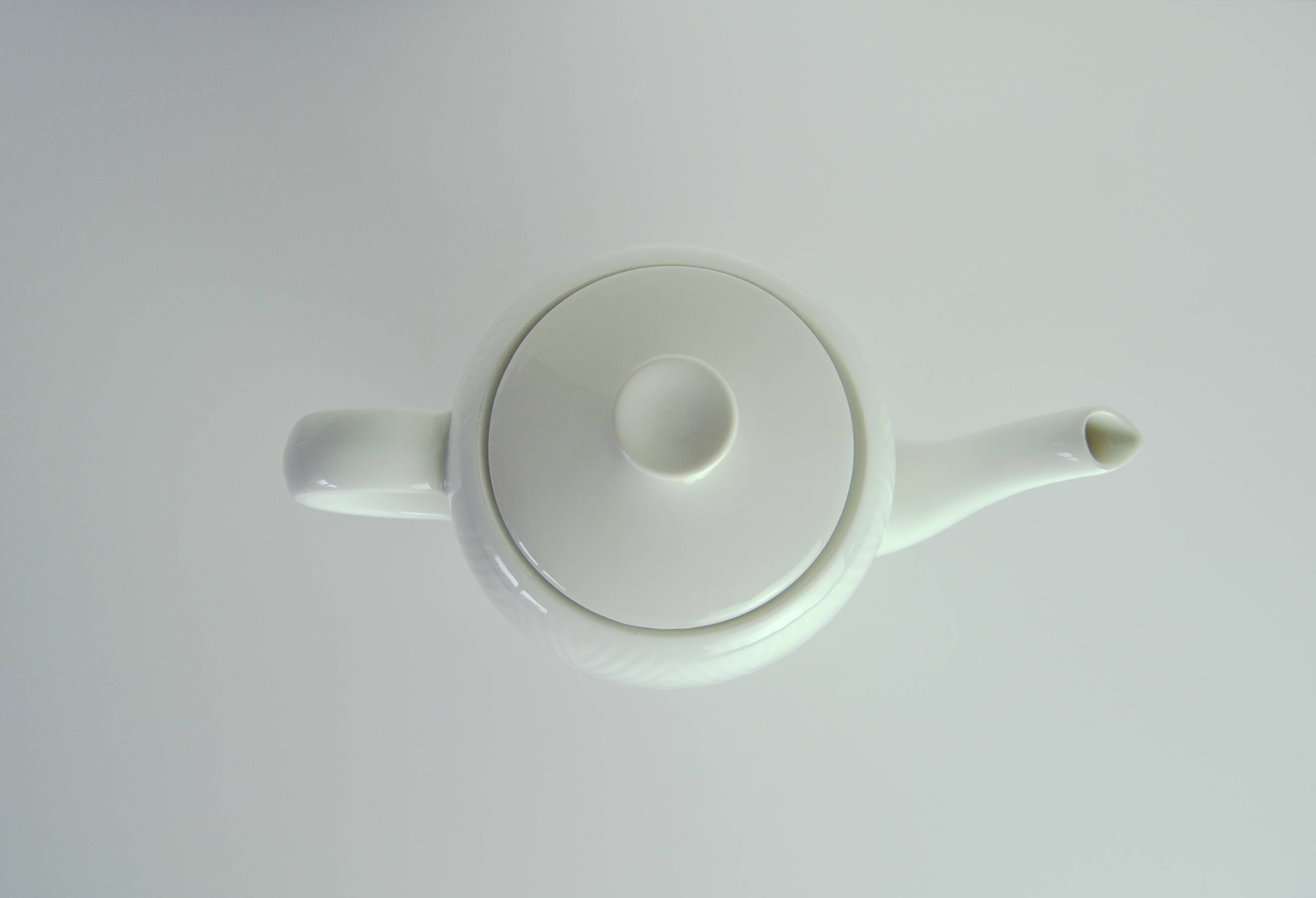 Axel Salto, Porcelain Coffee Pot for Royal Copenhagen, 1956