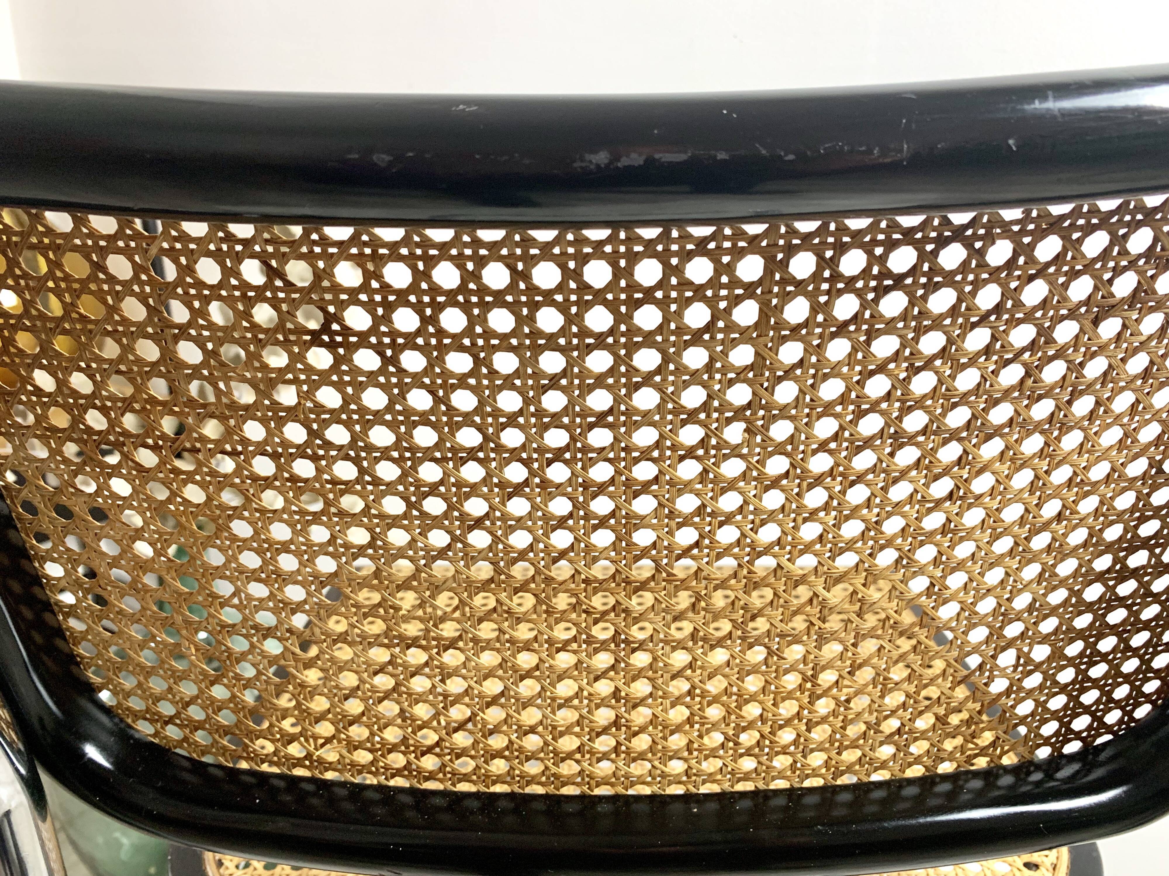 Chair y Marcel Breuer model Cesca B32