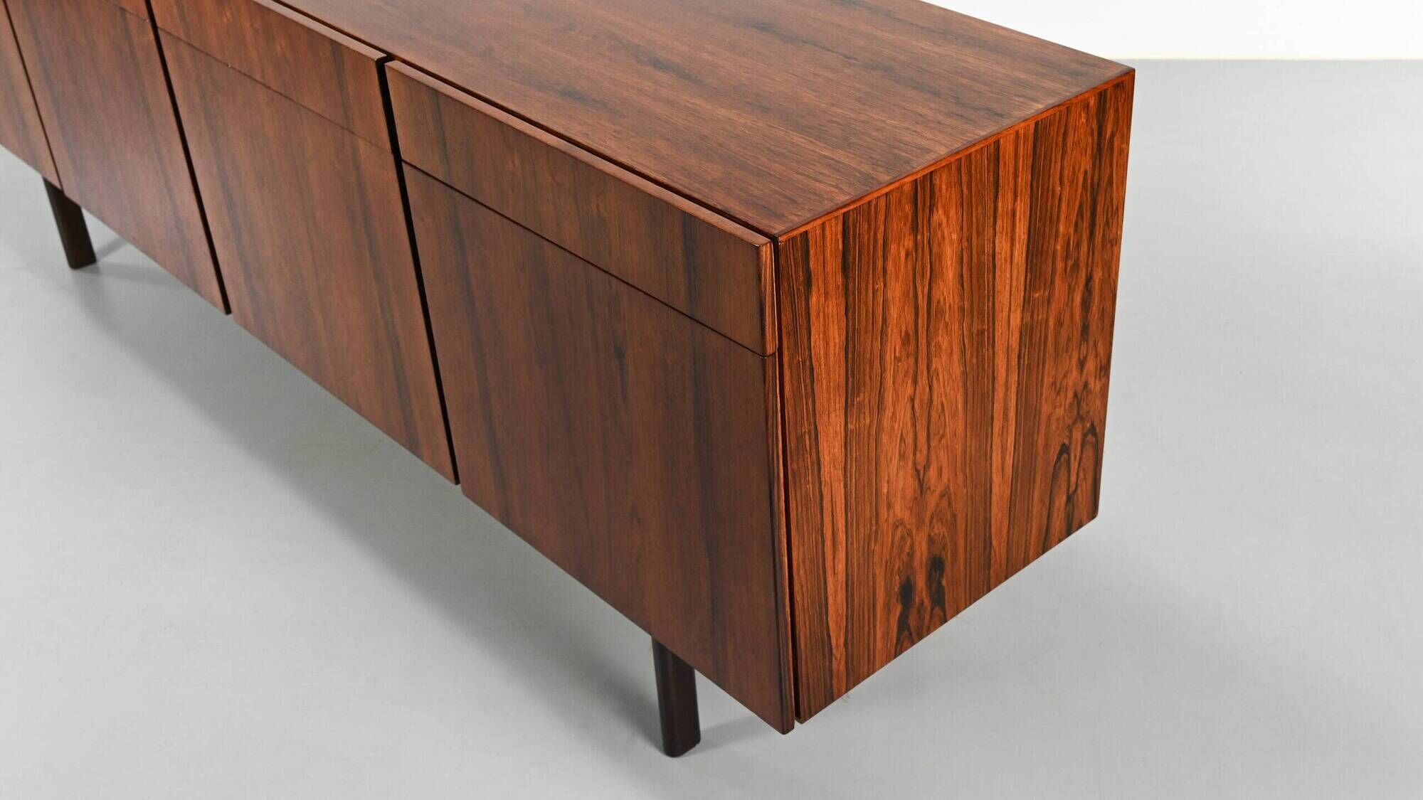 Enfilade en palissandre Ib Kofod-Larsen, Danemark, c.1960