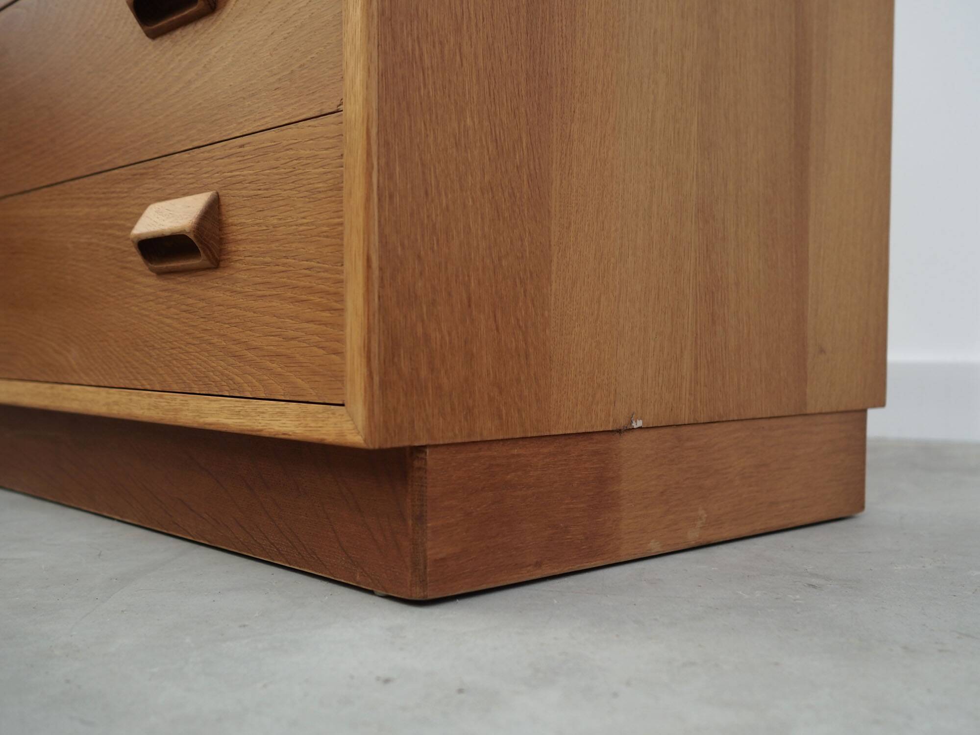 Ash bookcase, Danish design, 70's, production: Børge Mogensen