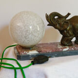 Lampe éléphant en régule opaline art déco