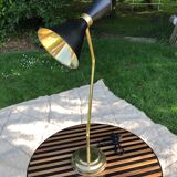 Contemporary table lamp