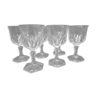 6 verres à pied en cristal moulé