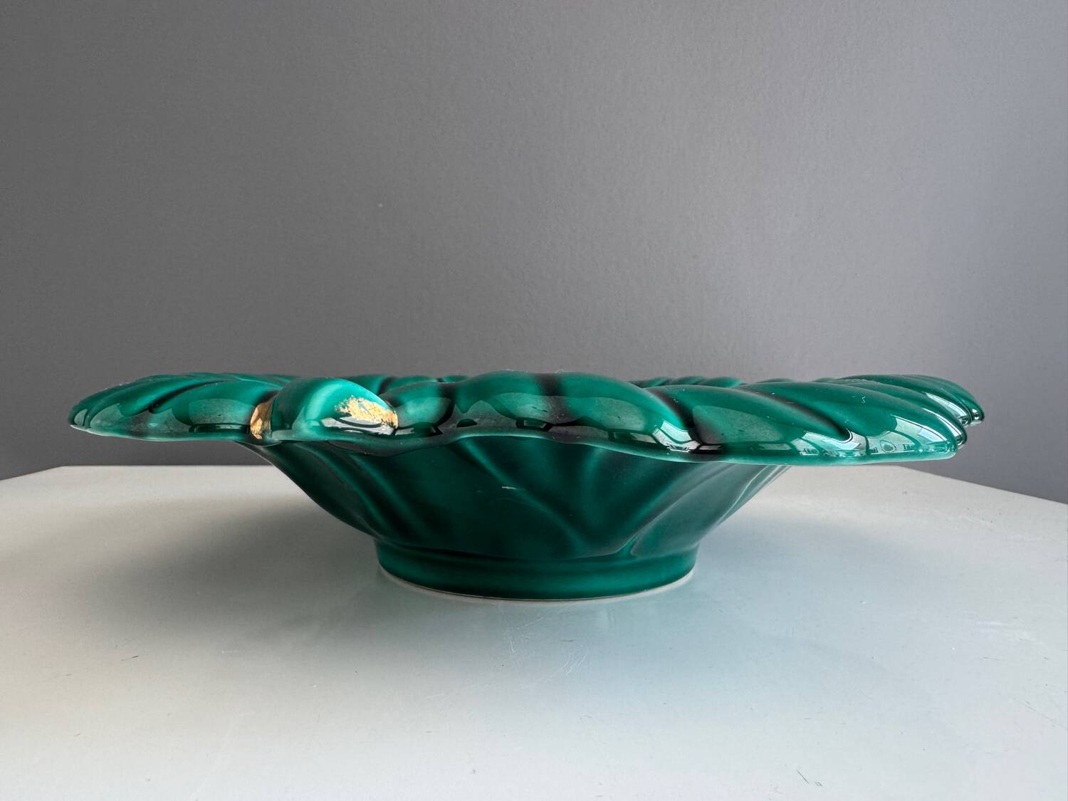 Vintage flat barbotine