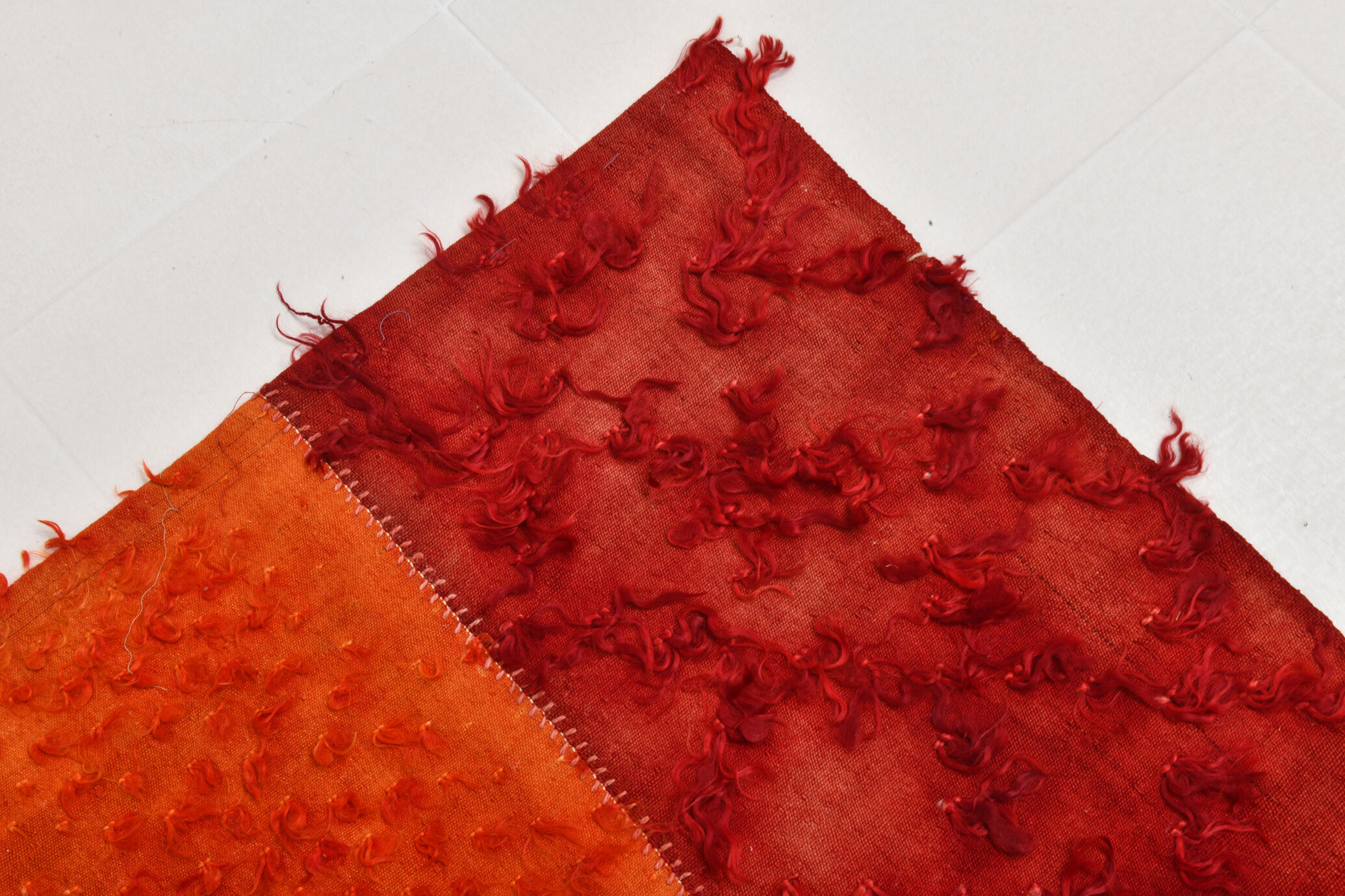 Red & orange tones vintage rug, 163x240 cm