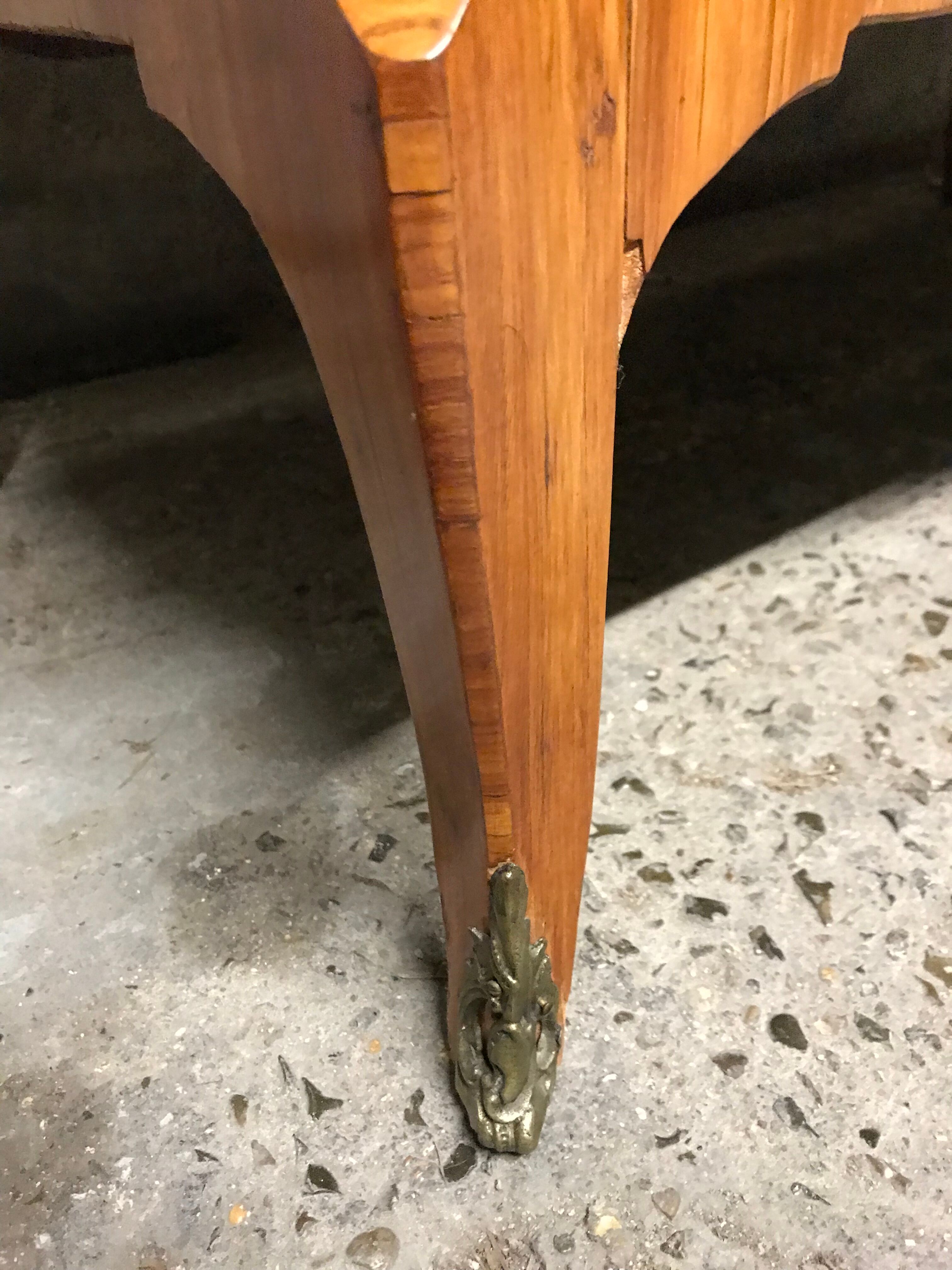 Transition chest of drawers 1900 inlaid with marquetry