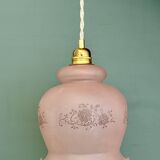 Suspension globe vintage en verre dépoli rose