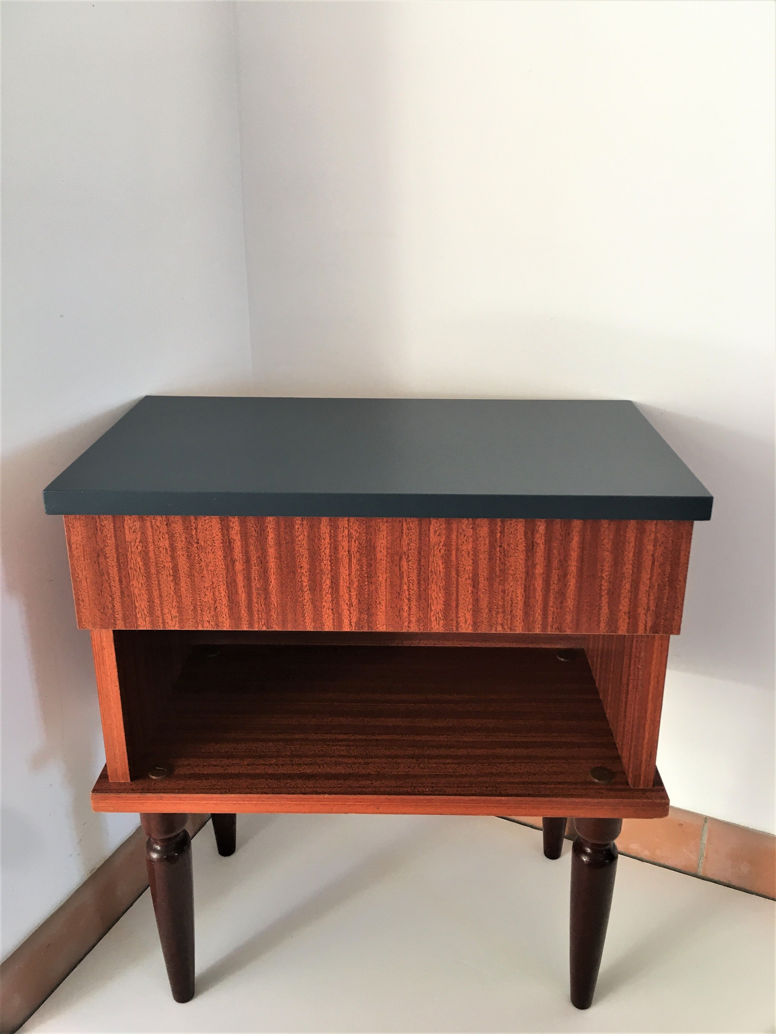 Bedside 50