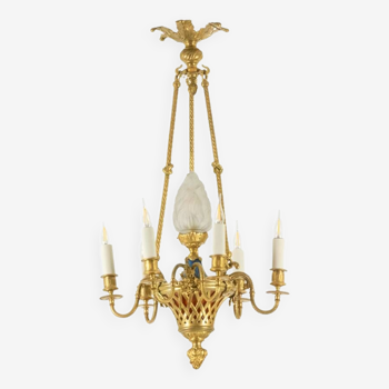 Louis XVI style chandelier in gilded bronze. Circa 1900.