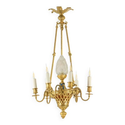 Lustre de style Louis XVI en bronze doré. Circa 1900.