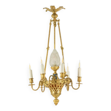 Louis XVI style chandelier in gilded bronze. Circa 1900.