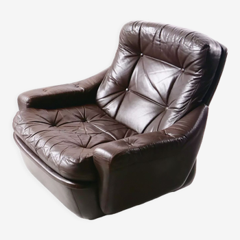 Fauteuil de Michel Cadestin en cuir pour l’Editeur Airborne