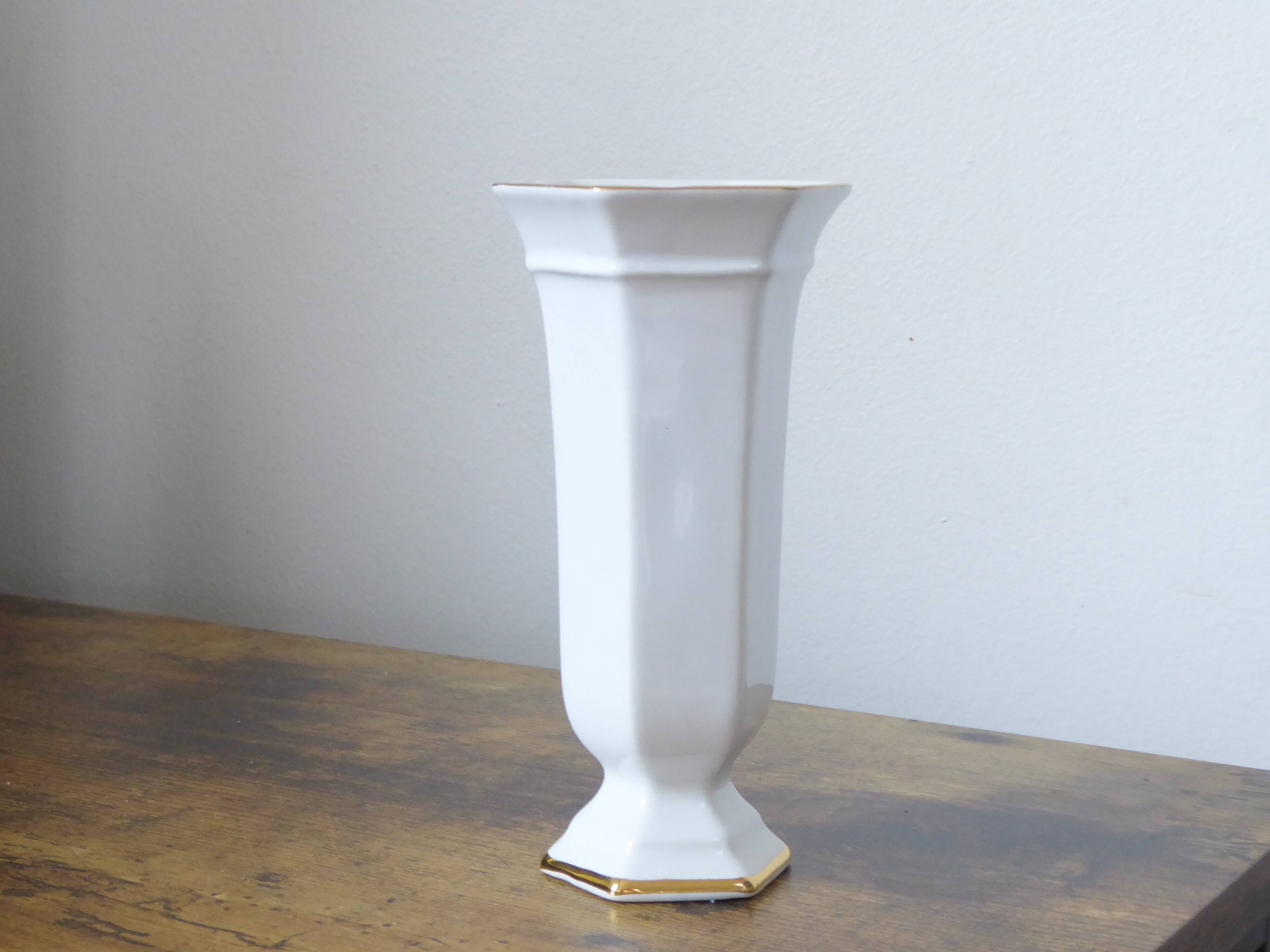 Vase en porcelaine