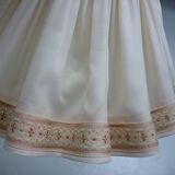 Lined skirted lampshade