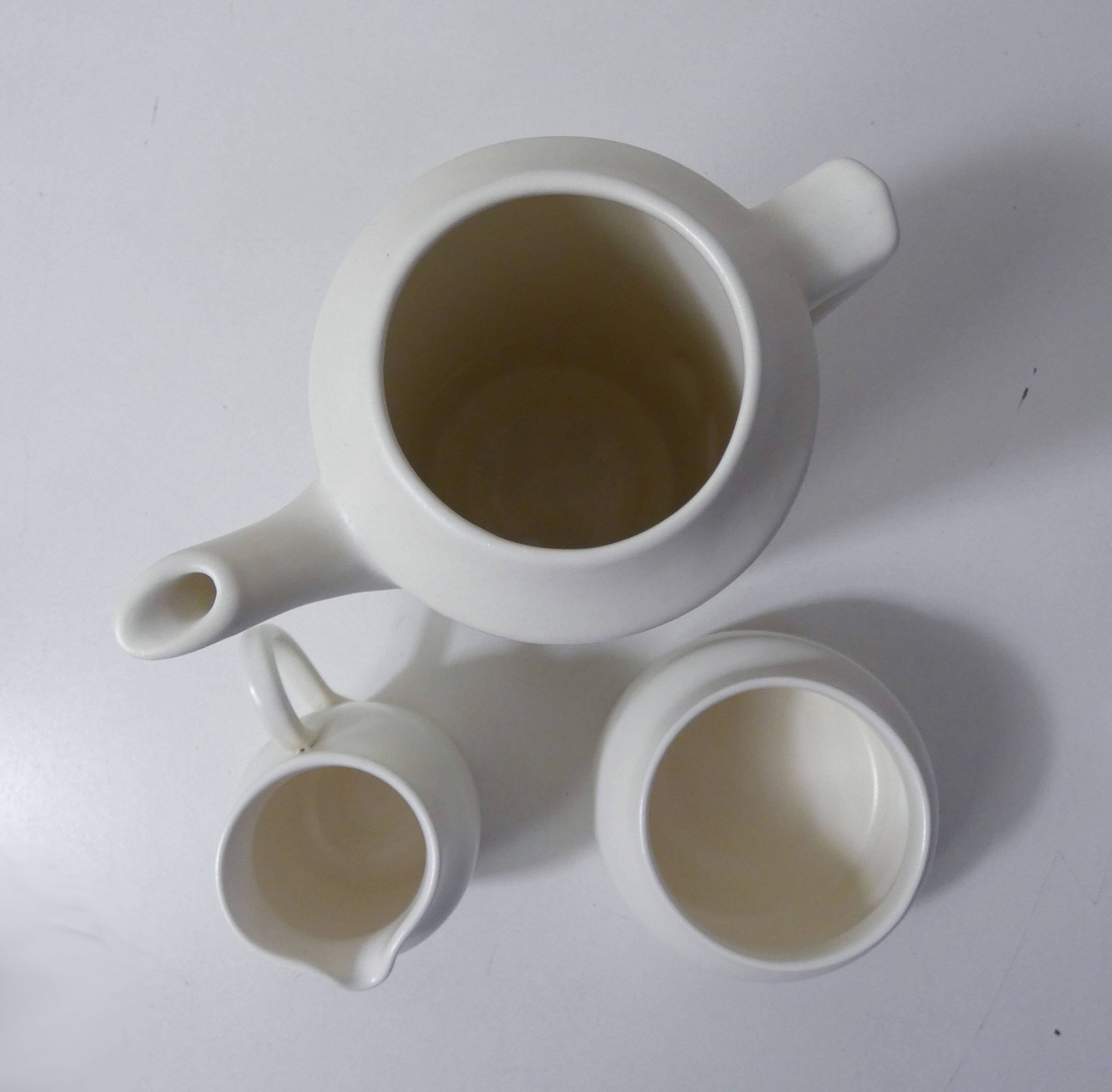 Service en grès grès blanc design vintage signé le pot de terre flayosc var