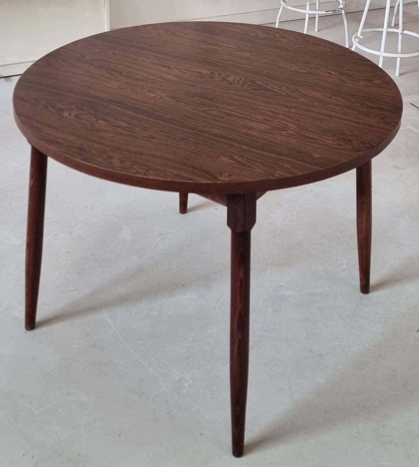 Table à manger du milieu du siècle