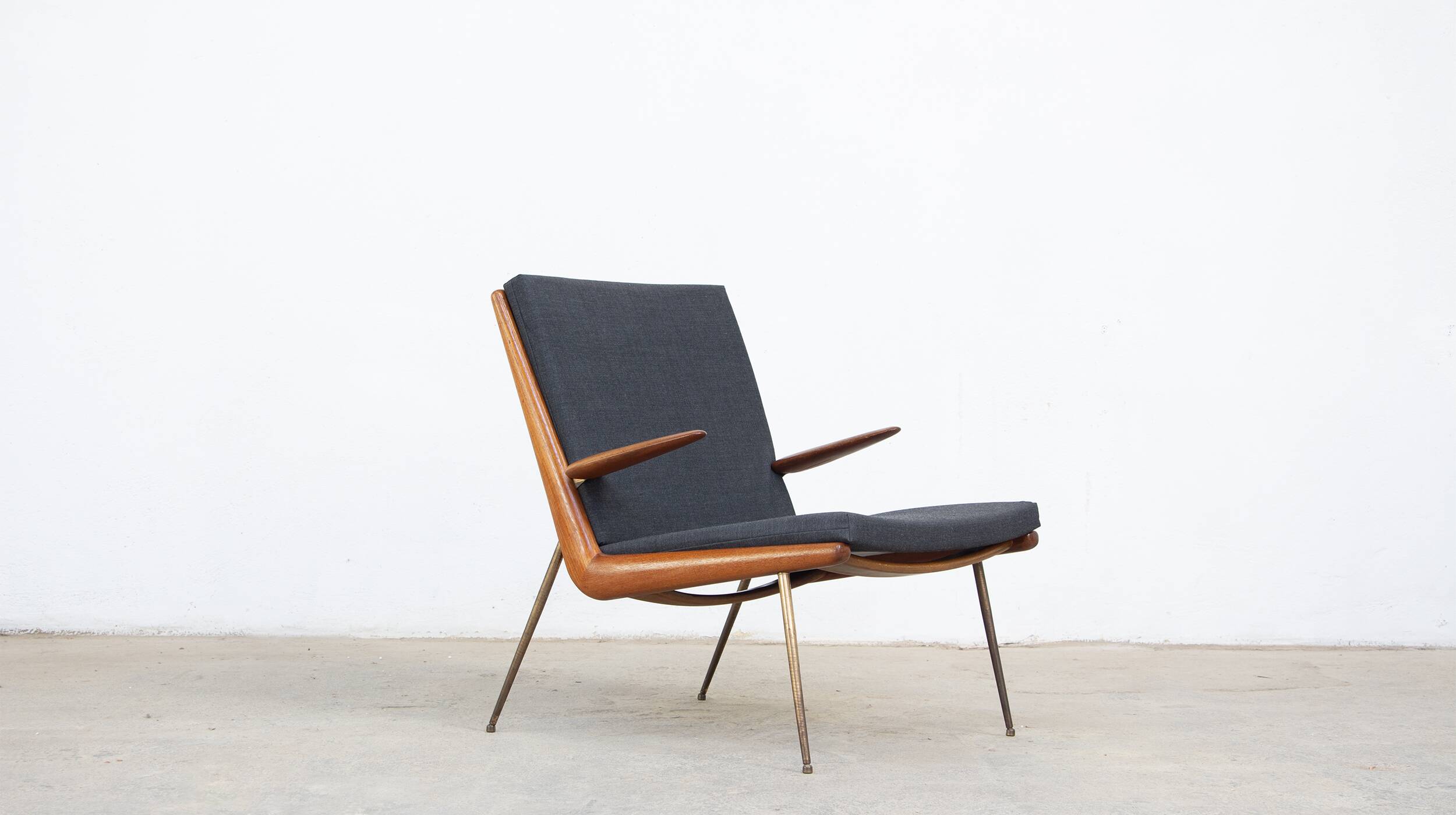 Boomerang FD134 armchair by Peter Hvidt & Orla Mølgaard Nielsen