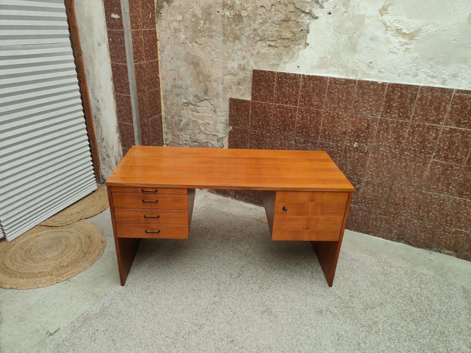 Mid century agency | vintage – desk