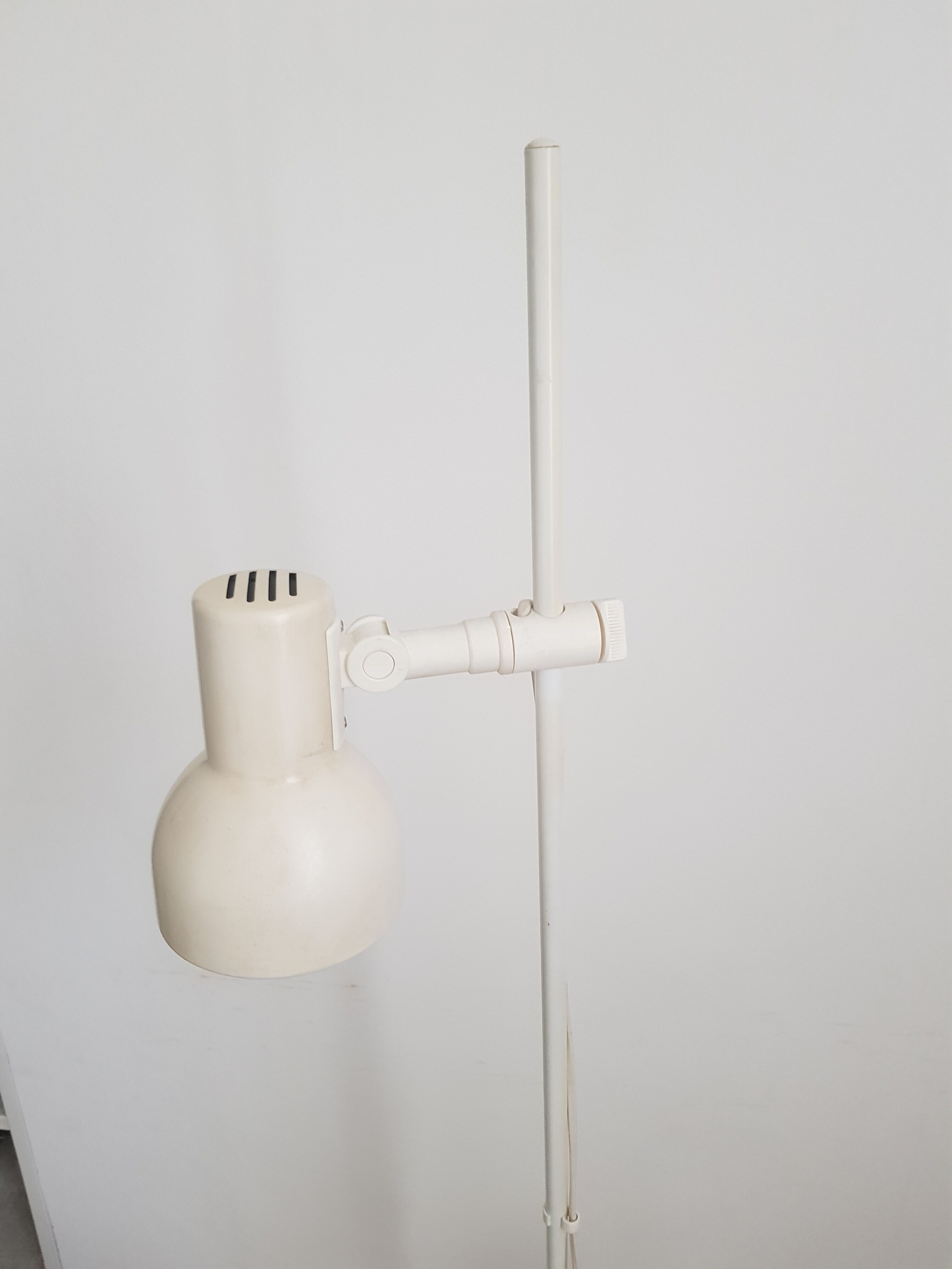 Floor lamp with 2 spots