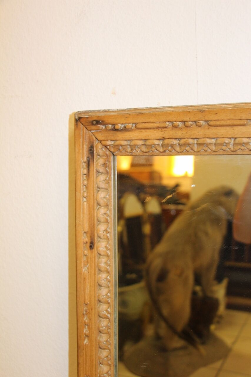 Carved wooden mirror -18th
