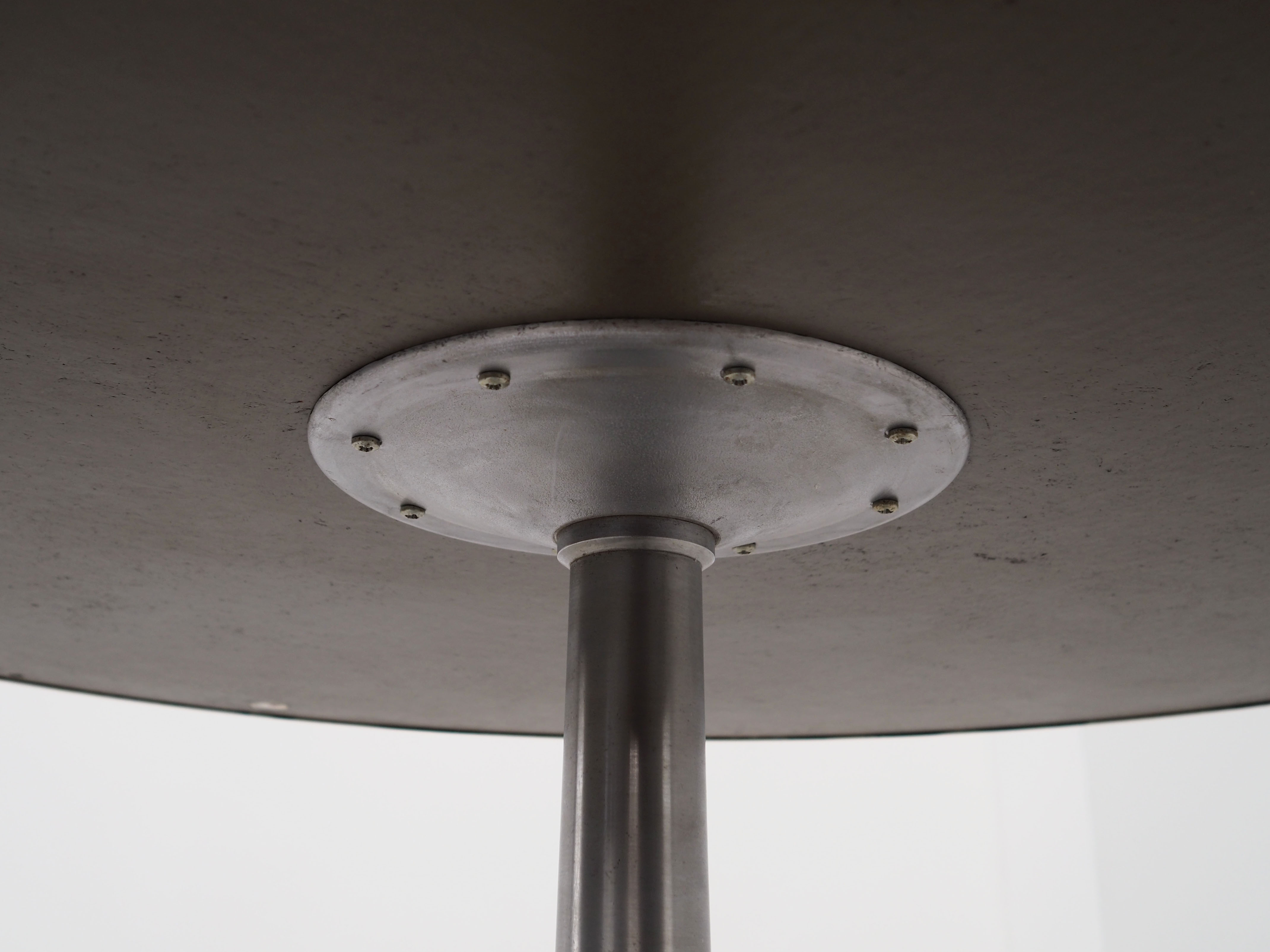 Round table,Designed by Poul Cadovius for Cado, 80s design