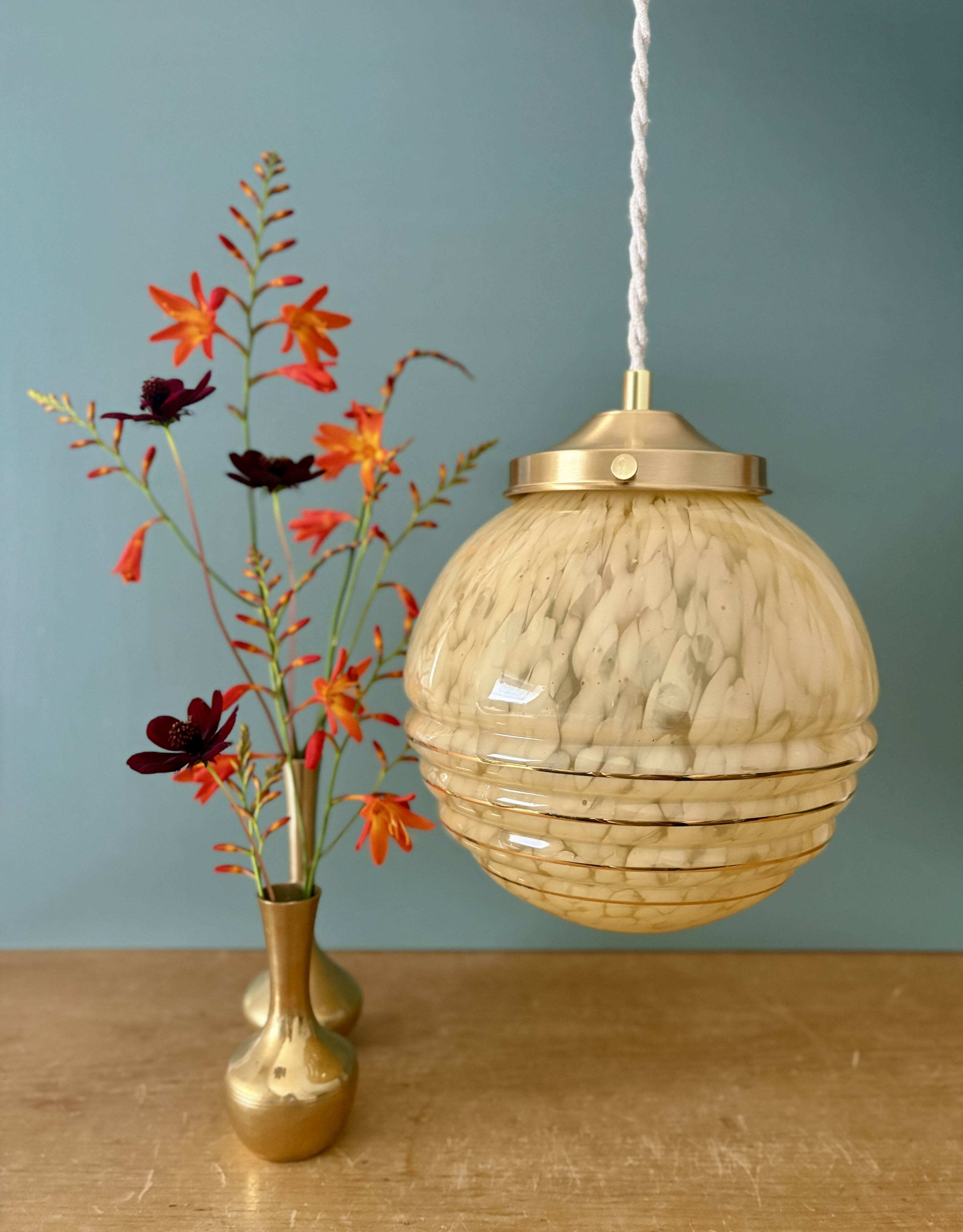 Vintage art deco globe pendant light in yellow and gold Clichy glass